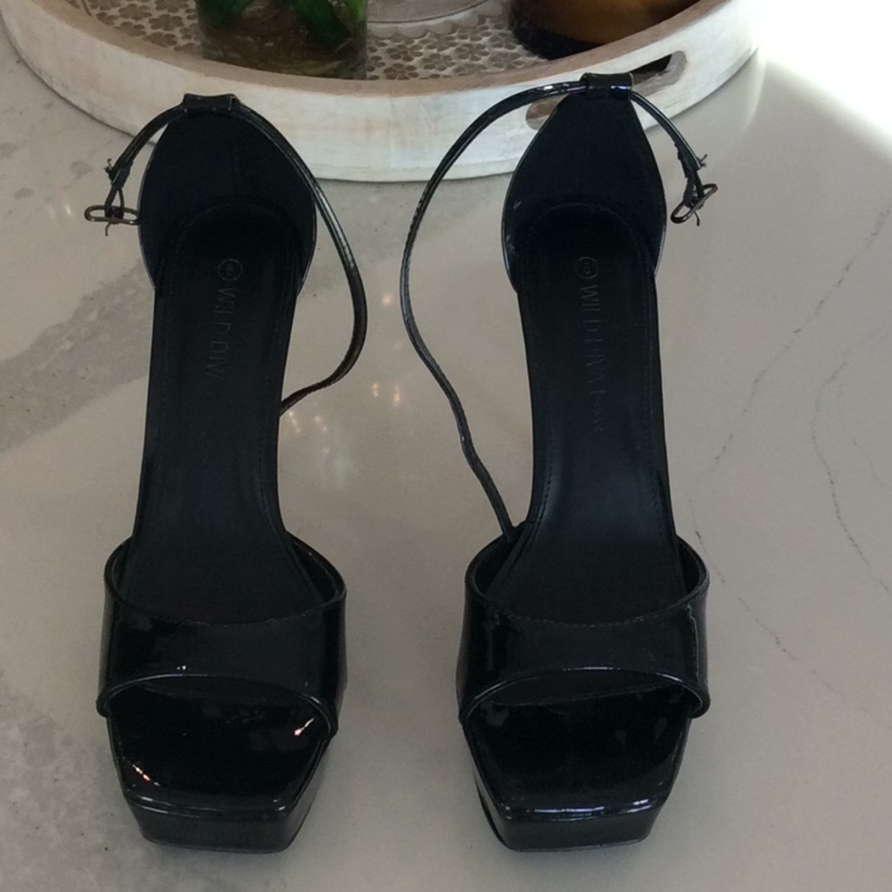 Women’s platform hells